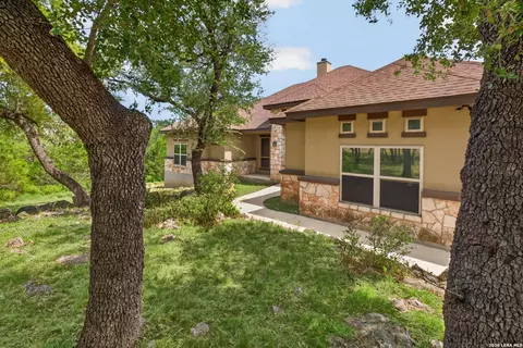 806 Shady Holw, New Braunfels, TX 78132