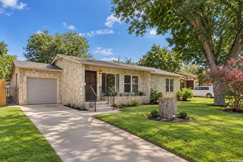 1135 Vanderbilt, San Antonio, TX 78210