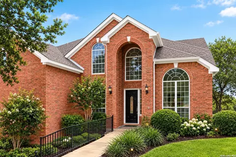 9921 Michelle Hl, Garden Ridge, TX 78266