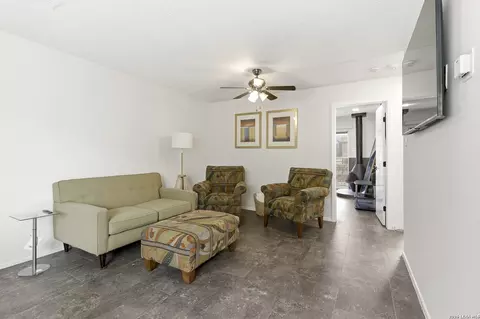 923 Vance Jackson Rd #506, San Antonio, TX 78201