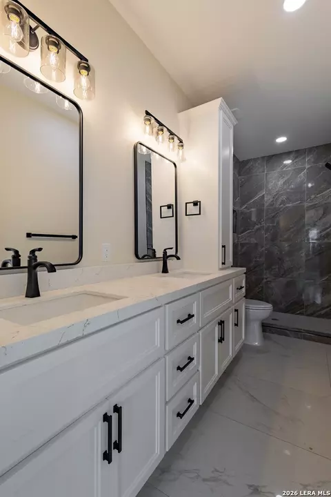 Bath - 3129 Regina Dr, Eagle Pass, TX 78852 photo 1 of 6