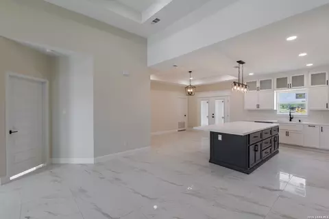 Entry Way - 3129 Regina Dr, Eagle Pass, TX 78852 photo 1 of 3