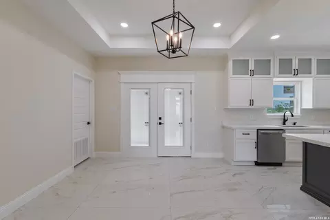 Entry Way - 3129 Regina Dr, Eagle Pass, TX 78852 photo 3 of 3