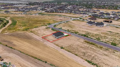 View/Area - 3129 Regina Dr, Eagle Pass, TX 78852 photo 3 of 4