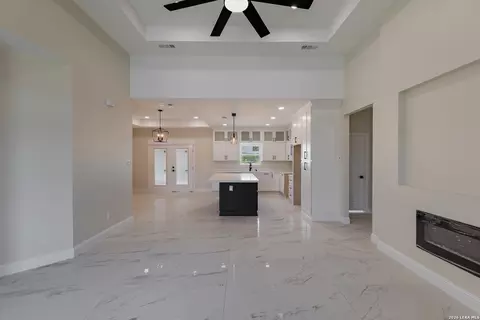 Living - 3129 Regina Dr, Eagle Pass, TX 78852 photo 1 of 2