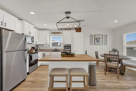 Kitchen - 16005 Dickens Blf, Lytle, TX 78052 photo 1 of 4