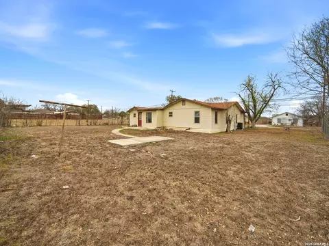 Exterior - 305 Toepperwein Rd, Converse, TX 78109 photo 6 of 6