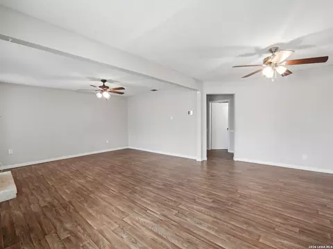 Living - 305 Toepperwein Rd, Converse, TX 78109 photo 4 of 5