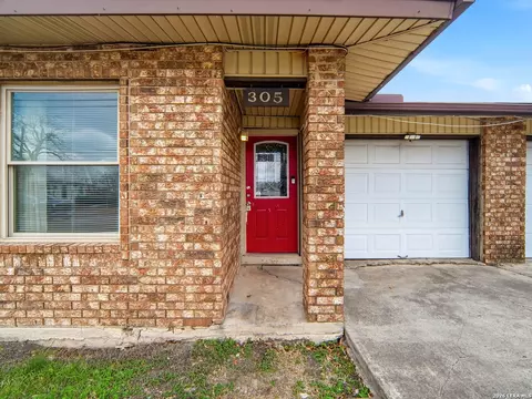Exterior - 305 Toepperwein Rd, Converse, TX 78109 photo 4 of 6