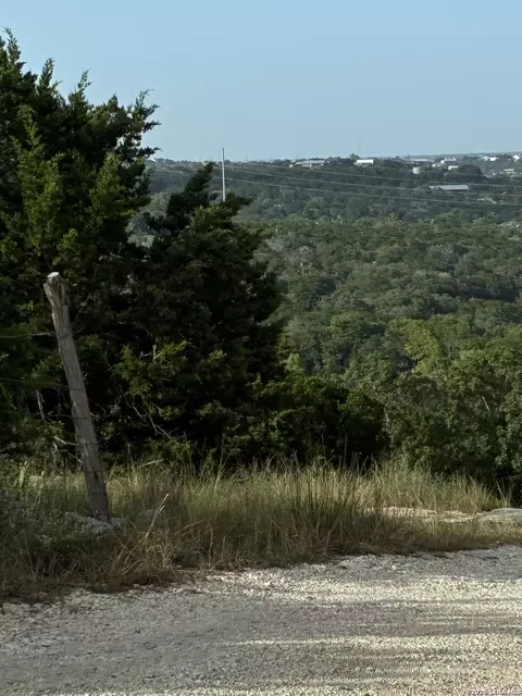 1539 Hidden Acres Rd, Kerrville, TX 78028