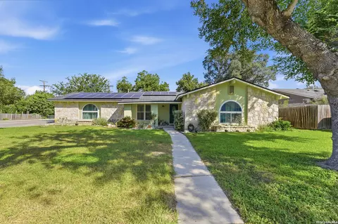 5703 Creekwood St, San Antonio, TX 78233