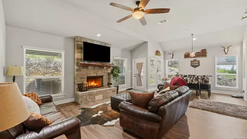 249 Deer Cross Ln, San Antonio, TX 78260