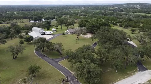 767 Happy Hollow Dr, Bandera, TX 78003