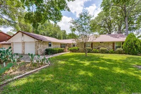 243 Twin Oak, Seguin, TX 78155