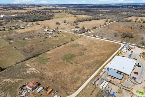 296 Blisard Rd, Elgin, TX 78621 photo 6