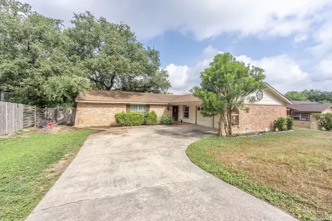 16611 Burr Hill St, San Antonio, TX 78247