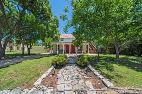 418 W Austin, Fredericksburg, TX 78624