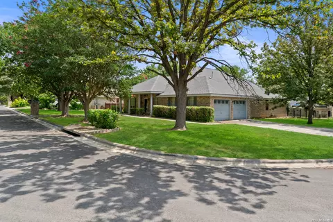 1275 Fox Glen Rd, New Braunfels, TX 78130