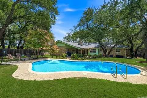 5315 King George Dr, San Antonio, TX 78229