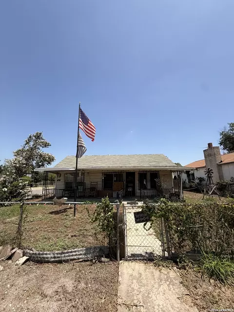 2123 Perez St, San Antonio, TX 78207