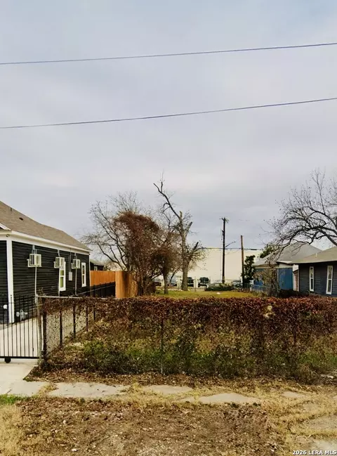1507 E Crockett St, San Antonio, TX 78202