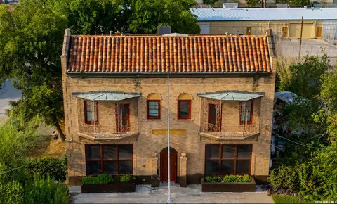2323 Buena Vista St, San Antonio, TX 78207