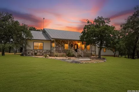 1092 Fm 337, Medina, TX 78055