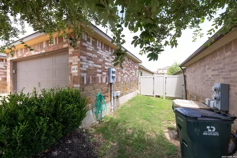Exterior - 436 Jack Rabbit Ln, Buda, TX 78610 photo 6 of 8
