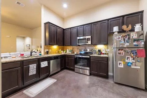 Kitchen - 436 Jack Rabbit Ln, Buda, TX 78610 photo 3 of 3