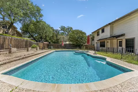15222 Oak Spring St, San Antonio, TX 78232
