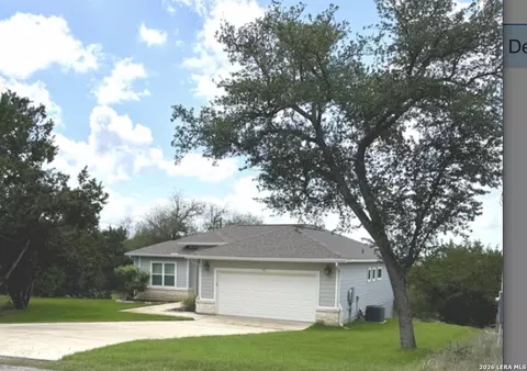 250 Deer Run Pass, Canyon Lake, TX 78133