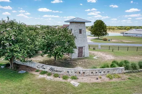 108 River Lakes Ln, Martindale, TX 78655