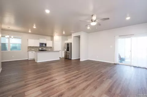 Living - 3915 Ivy Path, St.hedwig, TX 78152 photo 2 of 3