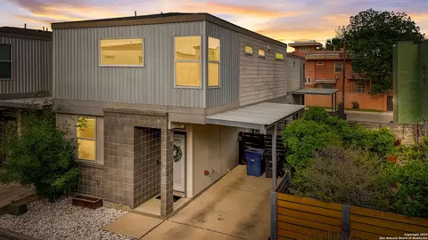 142 E Myrtle St, San Antonio, TX 78212