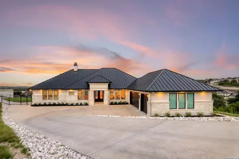 23706 High Gdn, San Antonio, TX 78255