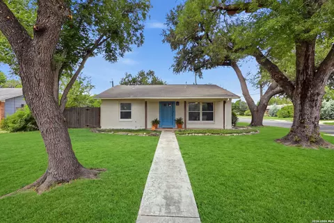 110 Eastley Dr, San Antonio, TX 78217
