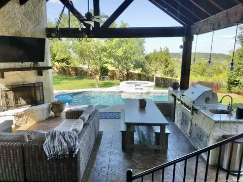 8935 Woodland Pass, Boerne, TX 78006