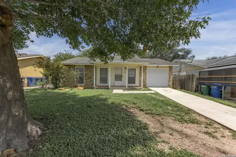 6707 Pleasant Oak Dr, San Antonio, TX 78227
