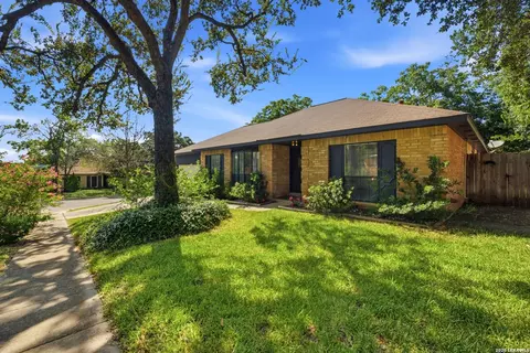 7867 Lark Rdg, San Antonio, TX 78250