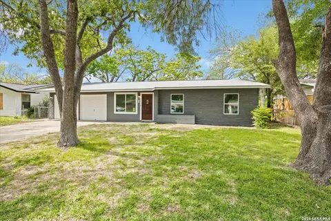 317 E Wright Blvd, Universal City, TX 78148