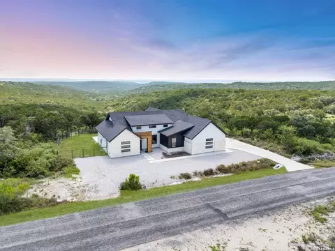 819 Pr 2775, Mico, TX 78056