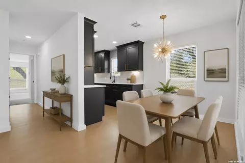 2718 Old Field Dr #1002, San Antonio, TX 78247