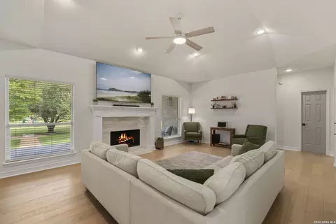 26231 Autumn Gln, Boerne, TX 78006