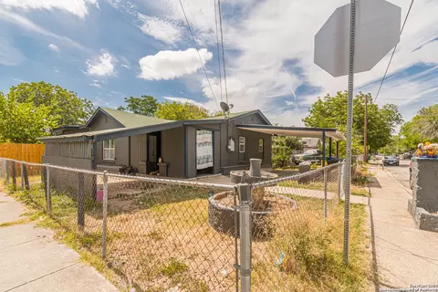 502 S San Manuel St, San Antonio, TX 78237