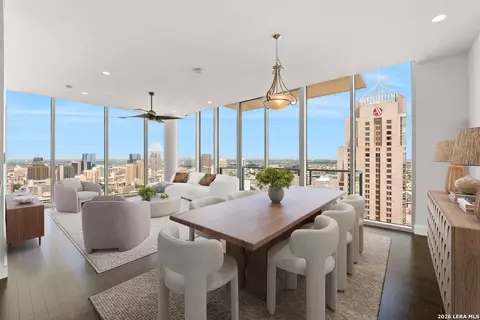 610 E Market St #2708, San Antonio, TX 78205