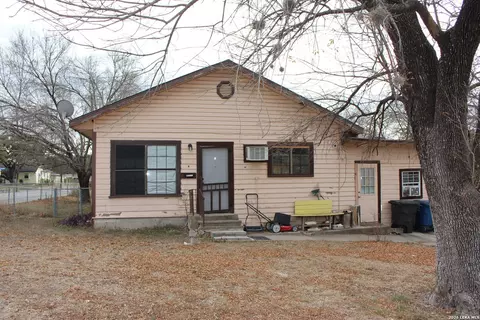 502 Shadwell Dr, San Antonio, TX 78228