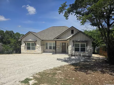 563 Irene Dr, Canyon Lake, TX 78133