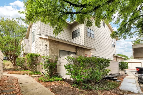 829 W Bitters Rd #103, San Antonio, TX 78216