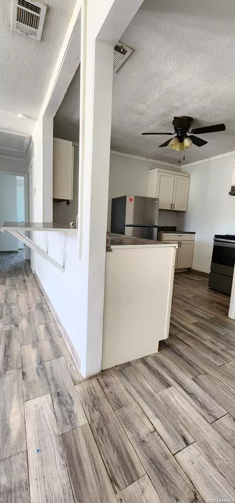 Entry Way - 724 Progreso, Eagle Pass, TX 78852 photo 1 of 1