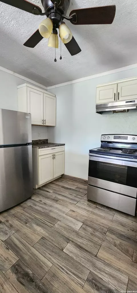 Kitchen - 724 Progreso, Eagle Pass, TX 78852 photo 1 of 1